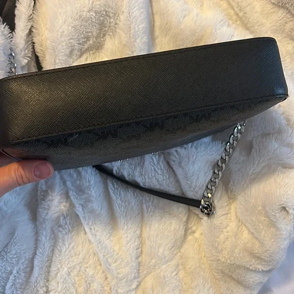 🖤🤍Authentic Michael Kors jet set large chain strap crossbody bag 🖤🤍 - Picture 4 of 13